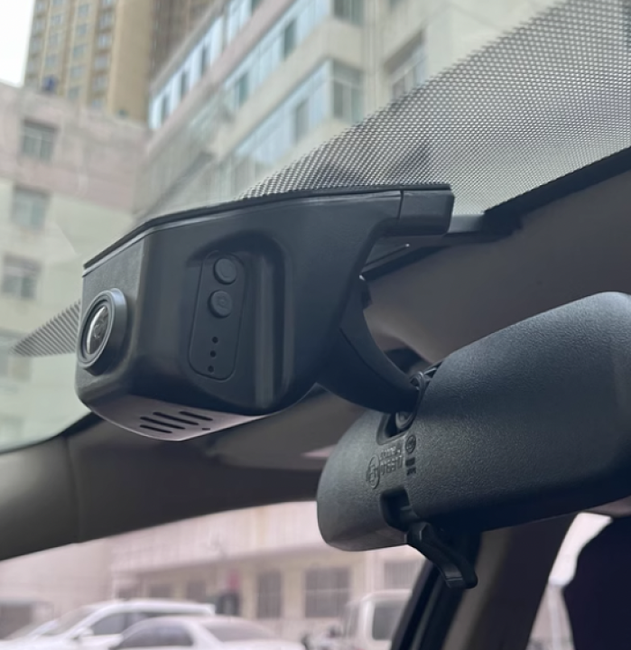 Camera hành trình Geely Coolray